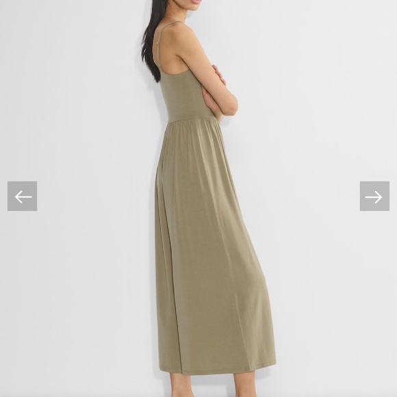 ARIZIA Wilfred Chic Wide Leg Fit And flare Jumpsuit. - Picture 3 of 9
